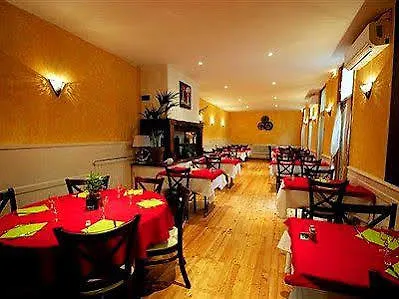 ***  Logis Hotel Restaurant Metropole Mirande  Frankreich